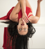 Солистки группы A.R.M.I.A снялись без белья в откровенных платьях