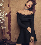 Чувственно и стильно: Ирина Шейк снялась в первой рекламной кампании после рождения дочери