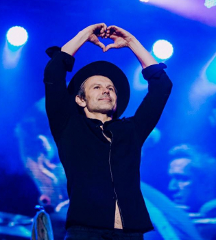 Святослав Вакарчук фото 2017