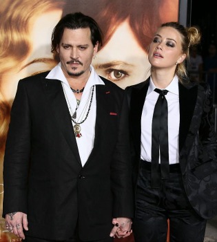 Бывшие менеджеры Джонни Деппа подтвердили, что он бил Эмбер Херд