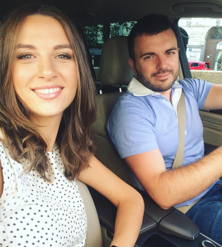 супруга Григория Решетника показала новорожденного сына