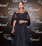 Рианна закрутила новый роман