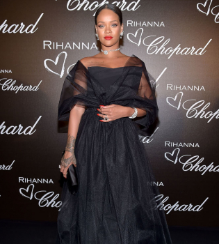 Рианна закрутила новый роман