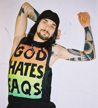 Антон Савлепов