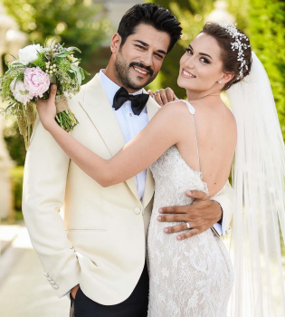 Бурак Озчивит свадьба