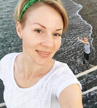 Марина Леончук на отдыха полностью отказался от макияжа