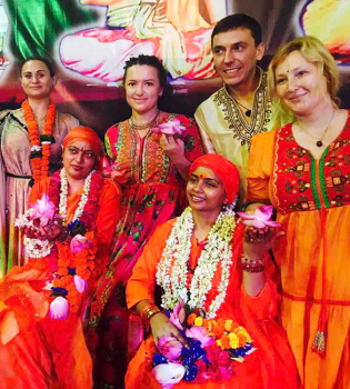 Наталья Могилевская улетела в Индию