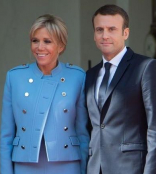Эммануэль Макрон и его жена Брижит
