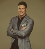 Экс-Холостяк Дмитрий Черкасов отдыхает в Карпатах с таинственной блондинкой