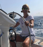 Татьяна Литвинова на яхте путешествует по островам Греции