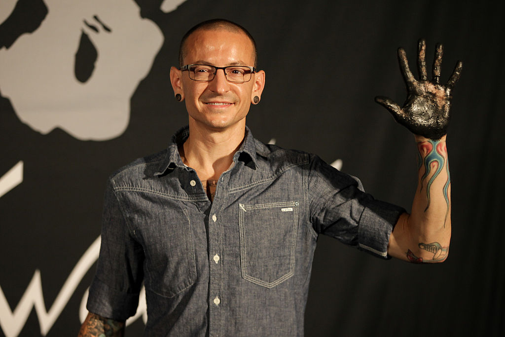 После смерти солиста: новый клип Linkin Park всего за несколько часов просмотрело более 5 миллионов пользователей