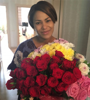 Гайтана подтвердила новость о рождении первенца и впервые показал новорожденного ребенка