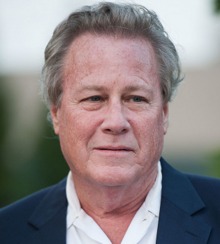 Звезду фильма Один дома Джона Херда нашли мертвым в отеле