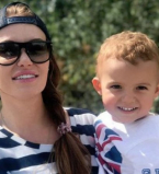 Слава Каминская с ребенком