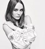 Изысканный соблазн: Лили-Роуз Депп снялась в фотосесси для Chanel