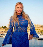 Бассейн, шумная вечеринка и деликатесы: как муж Камелии отпраздновал свой день рождения