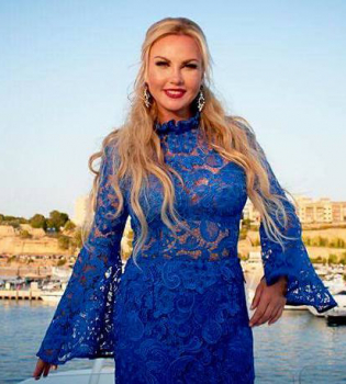 Бассейн, шумная вечеринка и деликатесы: как муж Камелии отпраздновал свой день рождения