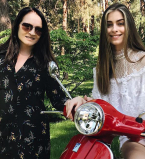 Вечно молодая София Ротару восхищает стильным нарядом на отдыхе с семьей