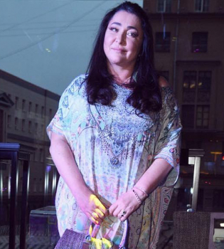 Фото Лолиты Милявской в облегающем полупрозрачном боди стало поводом для насмешек