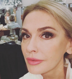 Словно солнце: Ольга Сумская сделала себе мелкие кудряшки и стала рыжей