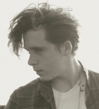 Не все так просто: Бруклин Бекхэм рассказал, почему сложно быть ребенком знаменитых родителей