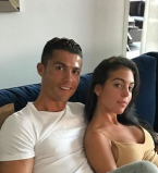 Возлюбленная Криштиану Роналду впервые рассказала о знакомстве с популярным футболистом