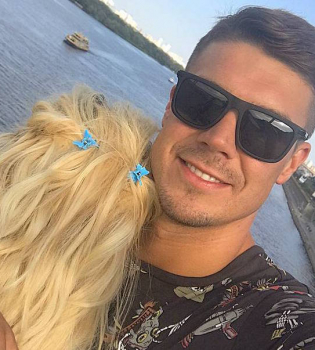 Холостяк Дмитрий Черкасов отдыхает со своей новой девушкой в Грузии