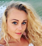 Искренне и нежно: Alyosha опубликовала редкое селфи с мужем Тарасом Тополей