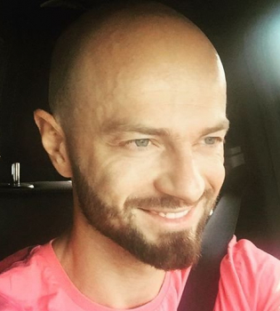 На пироги к маме: Влад Яма поделился трогательным фото с родителями