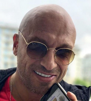 Селфи дня: Дмитрий Нагиев и Жан-Клод Ван Дамм позируют на яхте