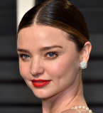 Ни единой морщинки: 34-летняя Миранда Керр восхищает молодостью на фото крупным планом