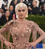 Кайли Дженнер 20: невероятные изменения младшей сестренки Ким Кардашьян