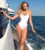 Оля Полякова признана самой красивой певицей Украины