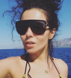 Какие формы: Настя Каменских взбудоражила сеть откровенным фото в бикини