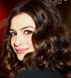 Не для прессы: в сеть попали интимные фотографии Энн Хэтэуэй и ее мужа