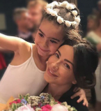 Ани Лорак объяснила, почему ее 6-летняя дочь не пойдет в этом году в первый класс