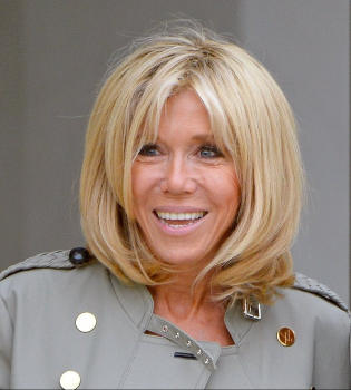 64-летняя первая леди Франции Брижит Макрон снялась для обложки глянца