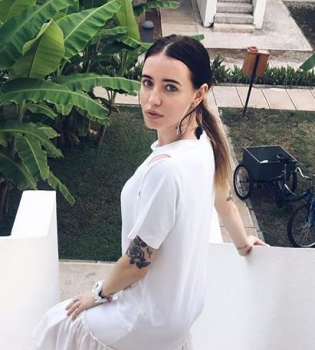 Семейный отдых: Надя Дорофеева веселится с мамой в Турции