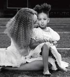 Инсайдеры рассказали об отношениях дочери Бейонсе и Джей-Зи с новорожденными малышами