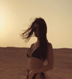 Обнаженная посреди пустыни: Кортни Кардашьян опубликовала сексуальные фото с Египта
