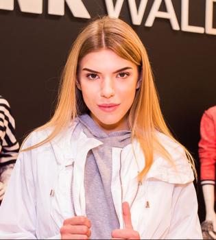 Ассоль на шопинге