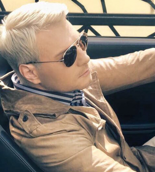 Влюблен по уши: Николай Басков опубликовал фото со своей невестой