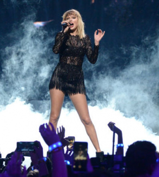 Прощай, виртуальный мир: Тейлор Свифт удалили все фото из своих соцсетей