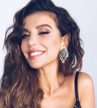 Моя правда: Анна Седокова напишет книгу о своей жизни