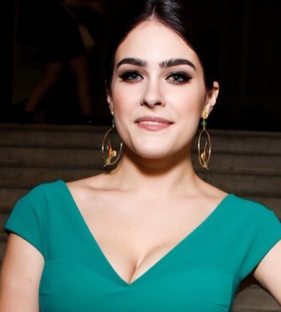 Какое декольте! Маша Собко восхитила снимком в купальнике