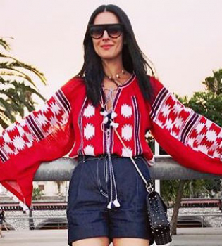 Редкое фото: Маша Ефросинина показала свою красивую семью