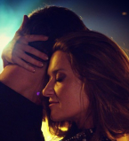 Танці з зірками стартовали: эмоциональные фото и трогательные комментарии Натальи Могилевской, Нади Дорофеевой, Дмитрия Комарова и других звезд о первом эфире шоу