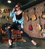 Анна Седокова порвала платье