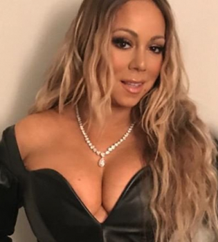 Мэрайя Кэри показала свой огромный гардероб из нескольких комнат