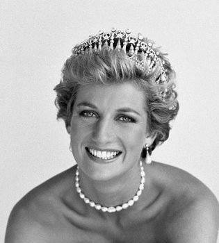 20 лет памяти: лучшие фотографии принцессы Дианы